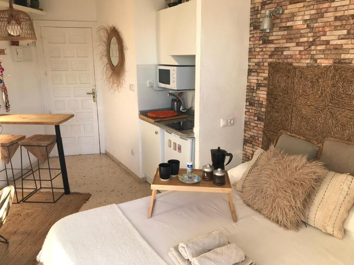 Estudio en Dénia con piscina y wifi privada, a 100 m del mar Extérieur photo