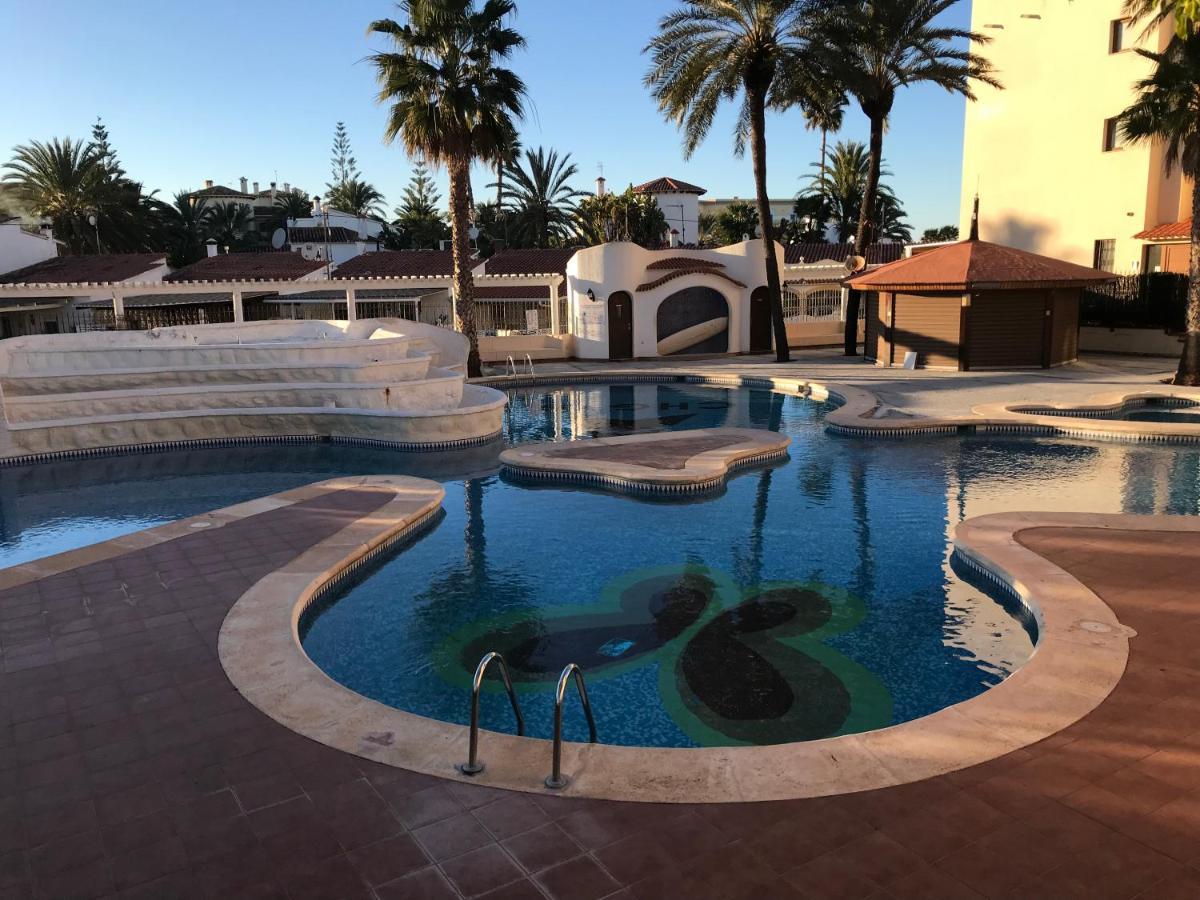 Estudio en Dénia con piscina y wifi privada, a 100 m del mar Extérieur photo