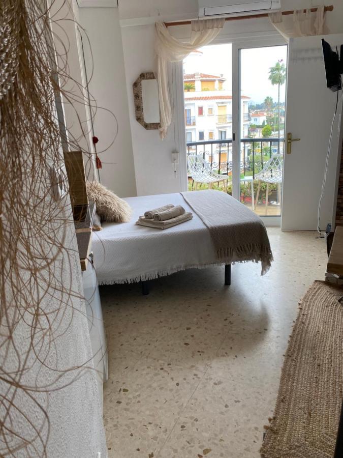 Estudio en Dénia con piscina y wifi privada, a 100 m del mar Extérieur photo